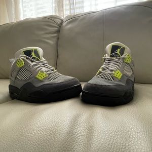 Air Jordan 4 Retro SE ‘Neon 95’